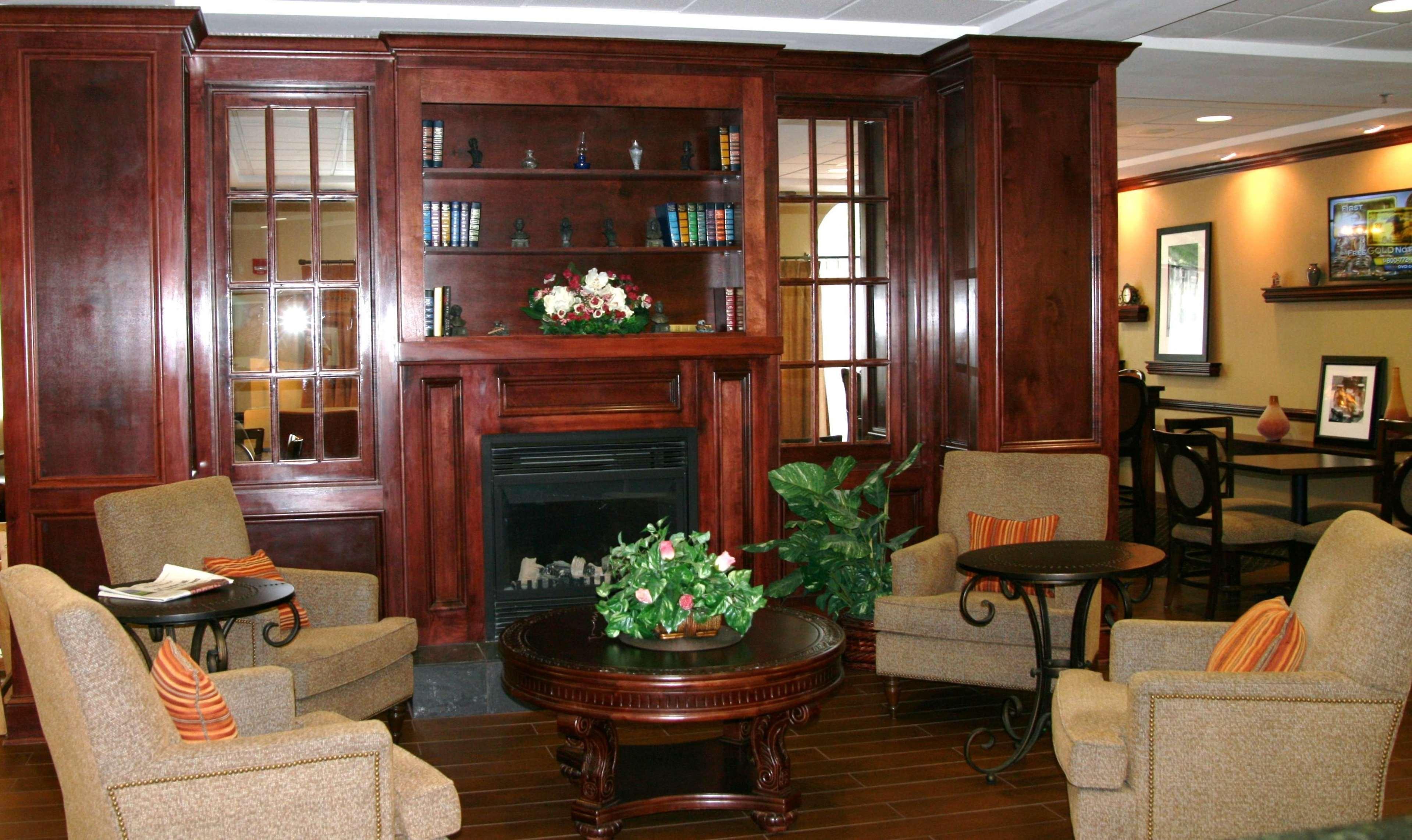 Hampton Inn Newberry Opera House מראה חיצוני תמונה