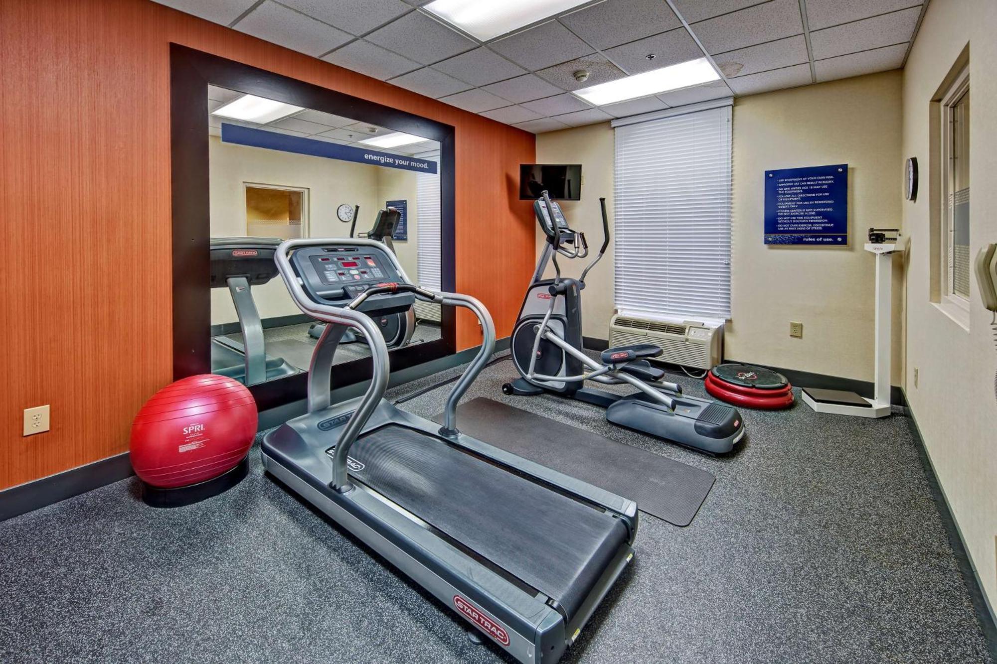 Hampton Inn Newberry Opera House מראה חיצוני תמונה