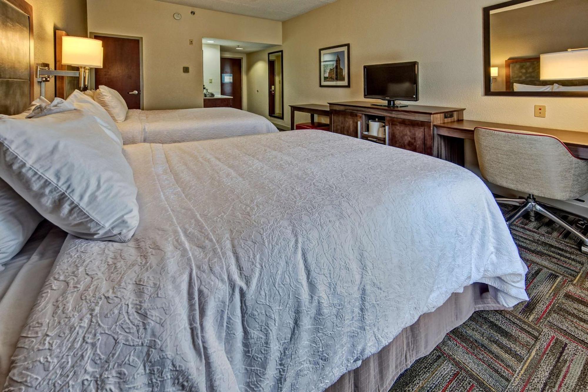 Hampton Inn Newberry Opera House מראה חיצוני תמונה